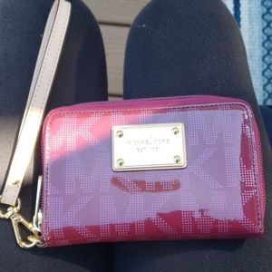 Michael kors wristlet